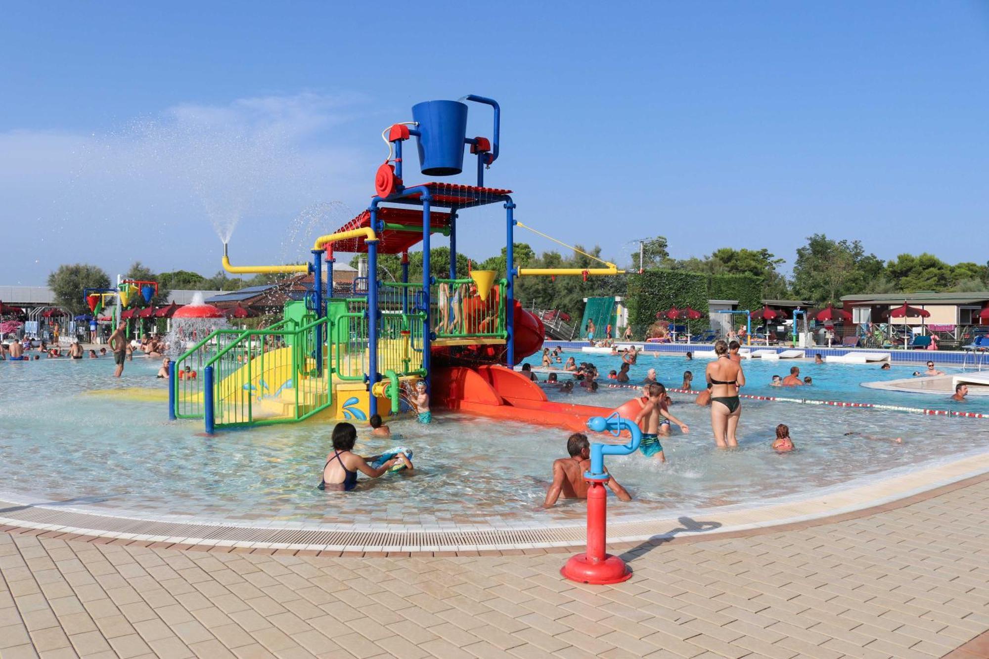 Camping Village Capalonga بيبيوني المظهر الخارجي الصورة