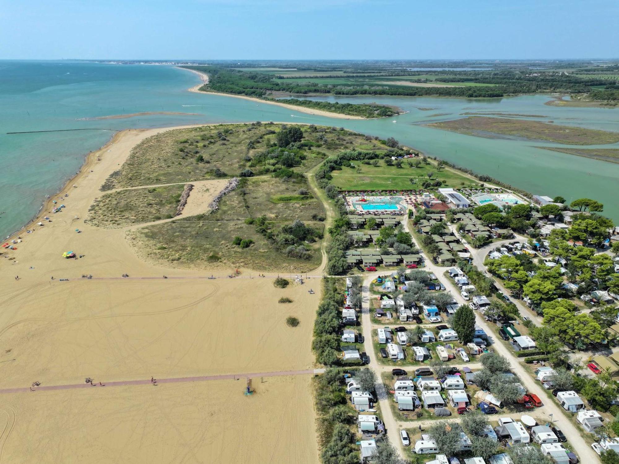 Camping Village Capalonga بيبيوني المظهر الخارجي الصورة